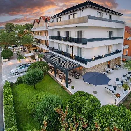 Sidro Alojamento de Acomodação e Pequeno-almoço Vodice