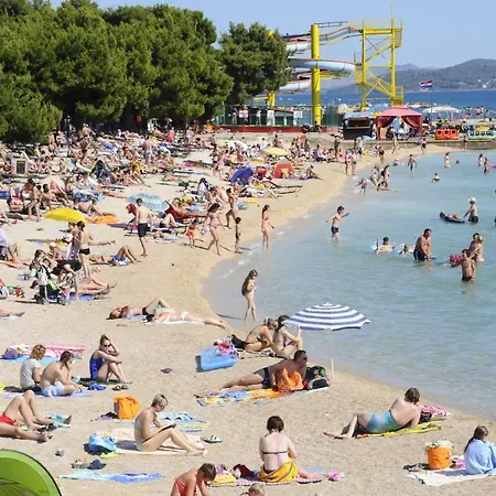 Sidro Alojamento de Acomodação e Pequeno-almoço Vodice