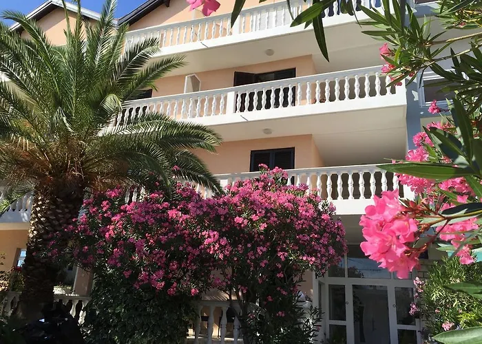 فندق مبيت وإفطار Sidro 4*